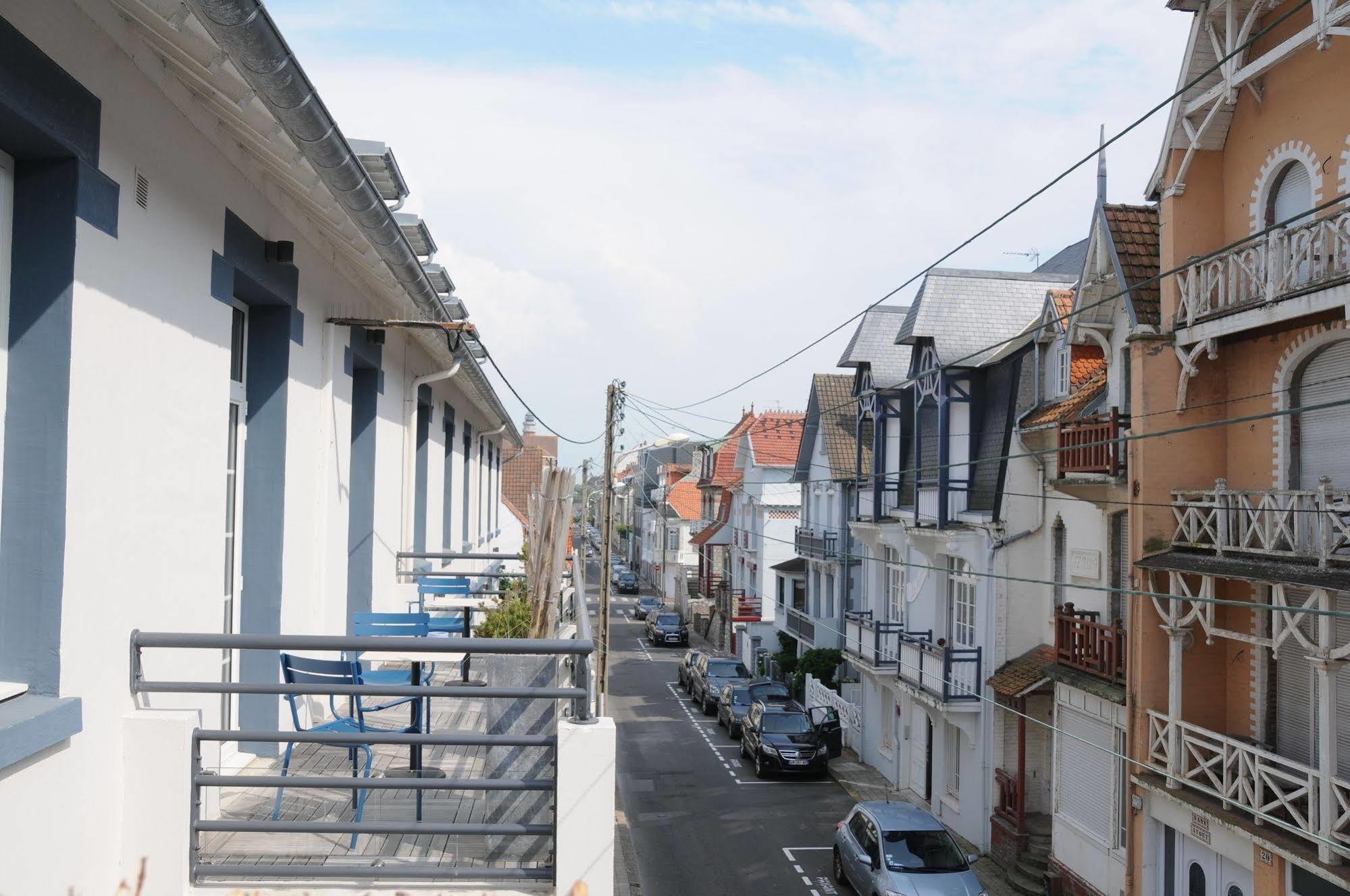 ホテル Castel Victoria Le Touquet エクステリア 写真